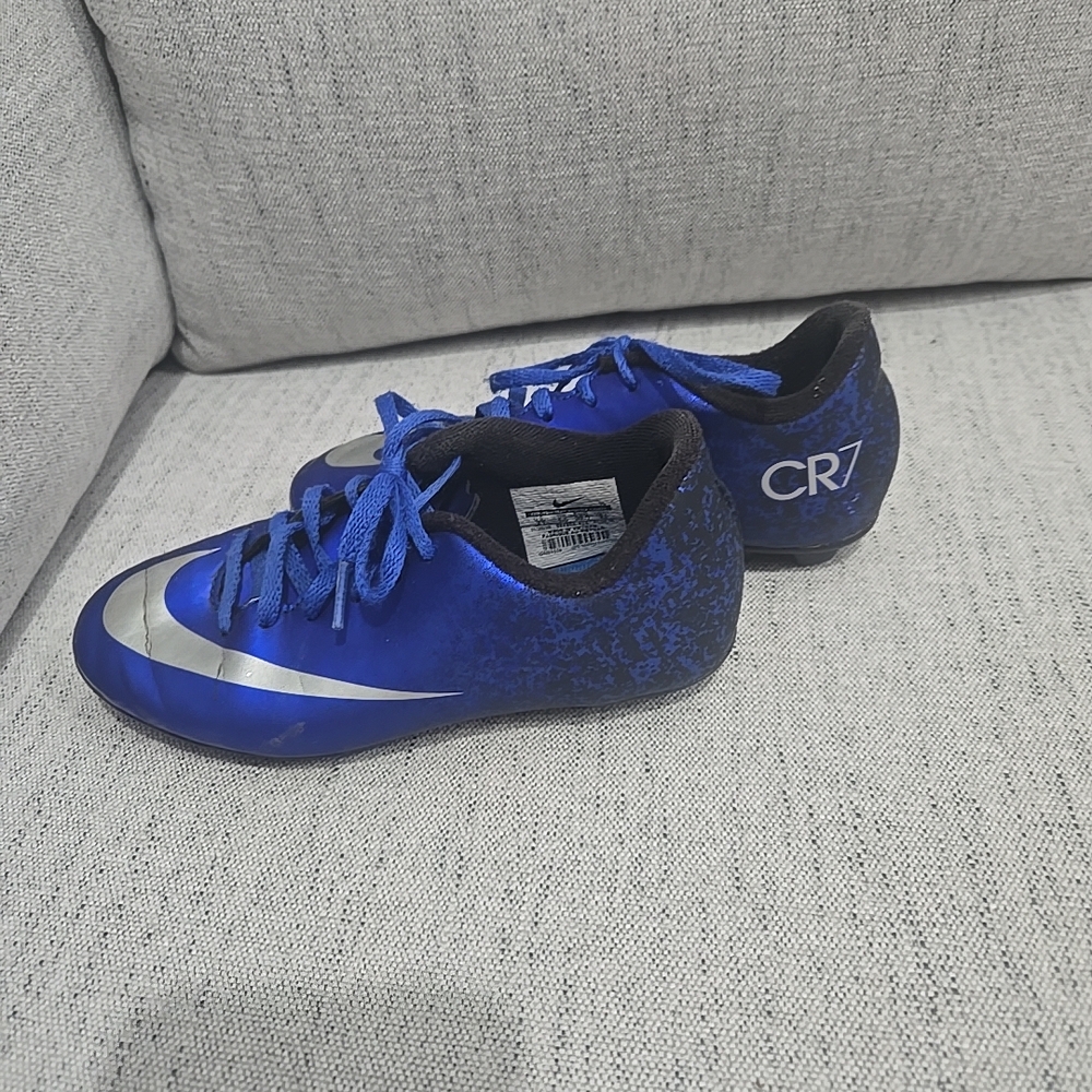 Kids Blue Soccer Shoes